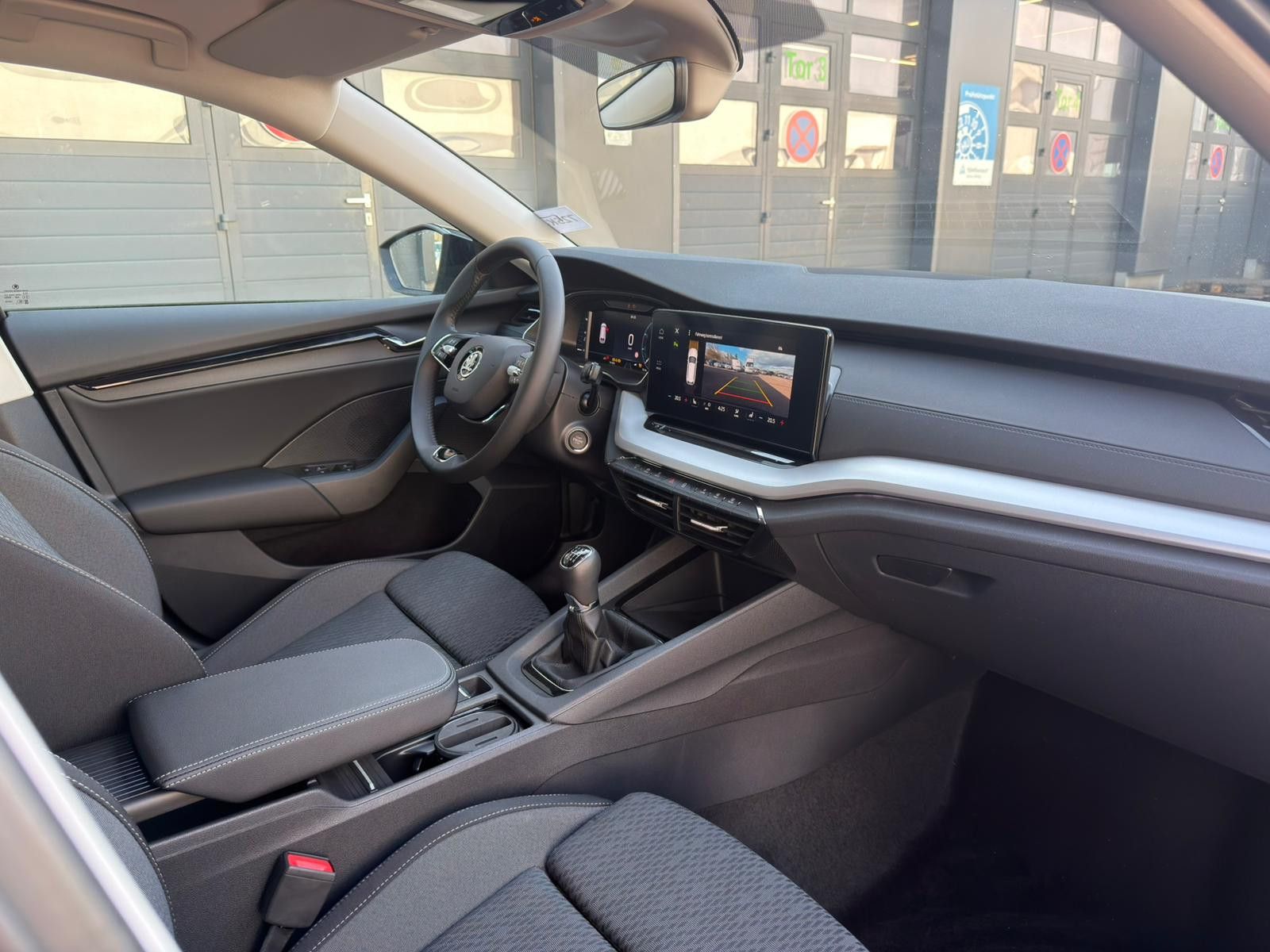 Fahrzeugabbildung SKODA Octavia Combi 2.0 TDI CLEVER *NAVI*ACC*KESSY*BT*