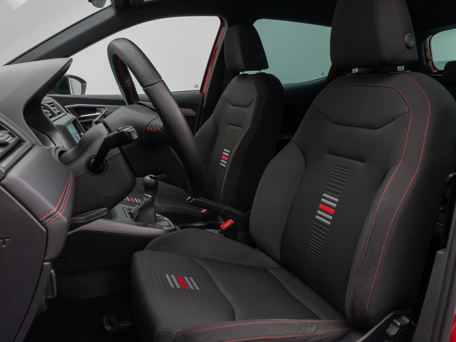 Fahrzeugabbildung SEAT Arona FR 1.5 TSI Kamera LED Tempomat Sport