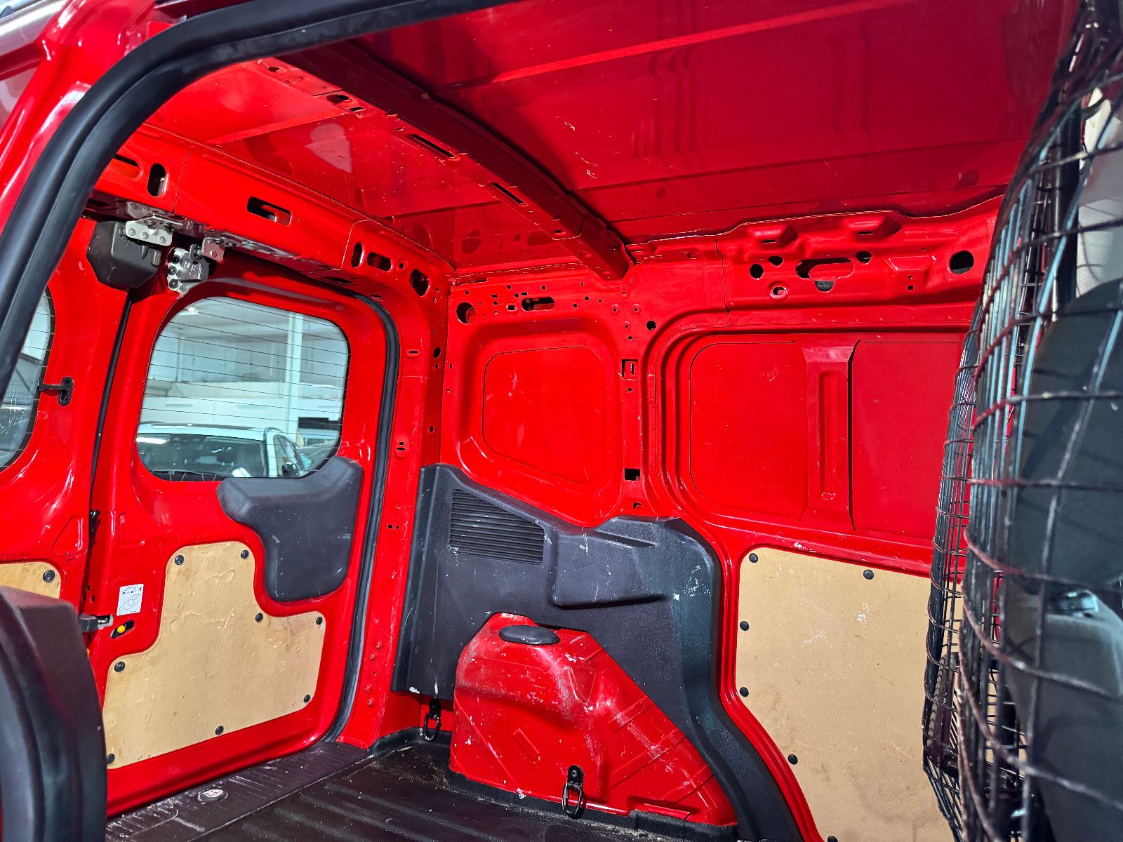 Fahrzeugabbildung Ford Tourneo Courier 1.5 TDCI TREND SERVICE & TÜV NEU