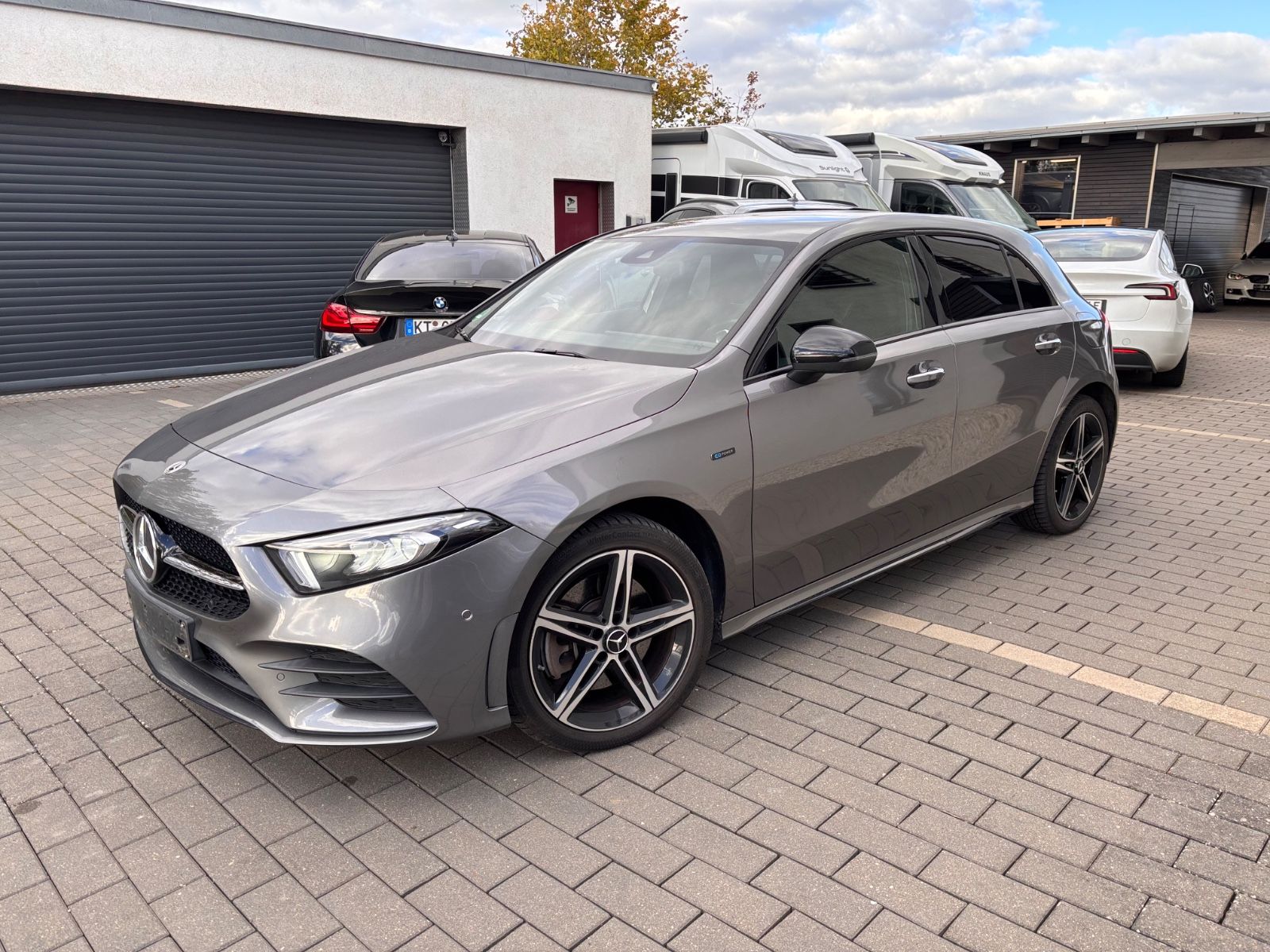 Mercedes-Benz A 250 e Edition AMG imagem 3