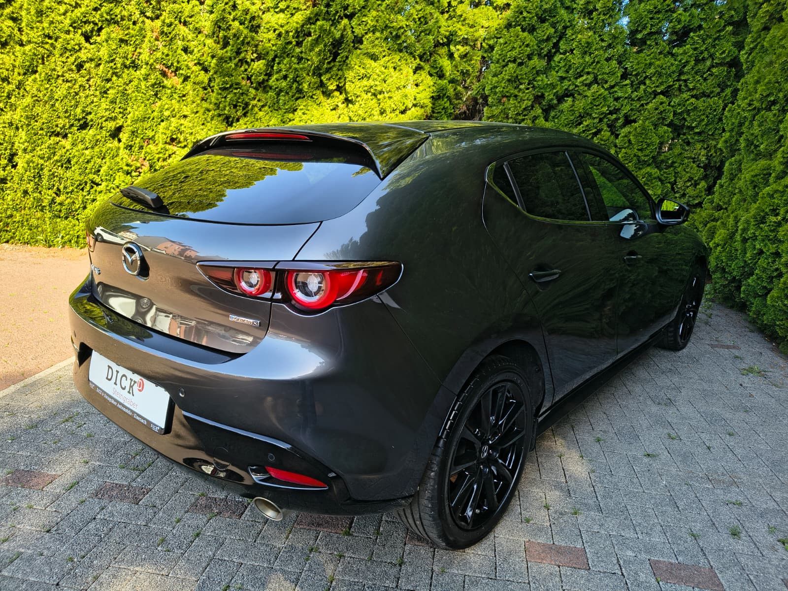 Fahrzeugabbildung Mazda 3 2.0 Auto. Selection LED+NAVI+SHZ+KAM+ACC+BOSE+