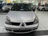 Renault Clio II Campus - Renault Clio aus 2007: Campus