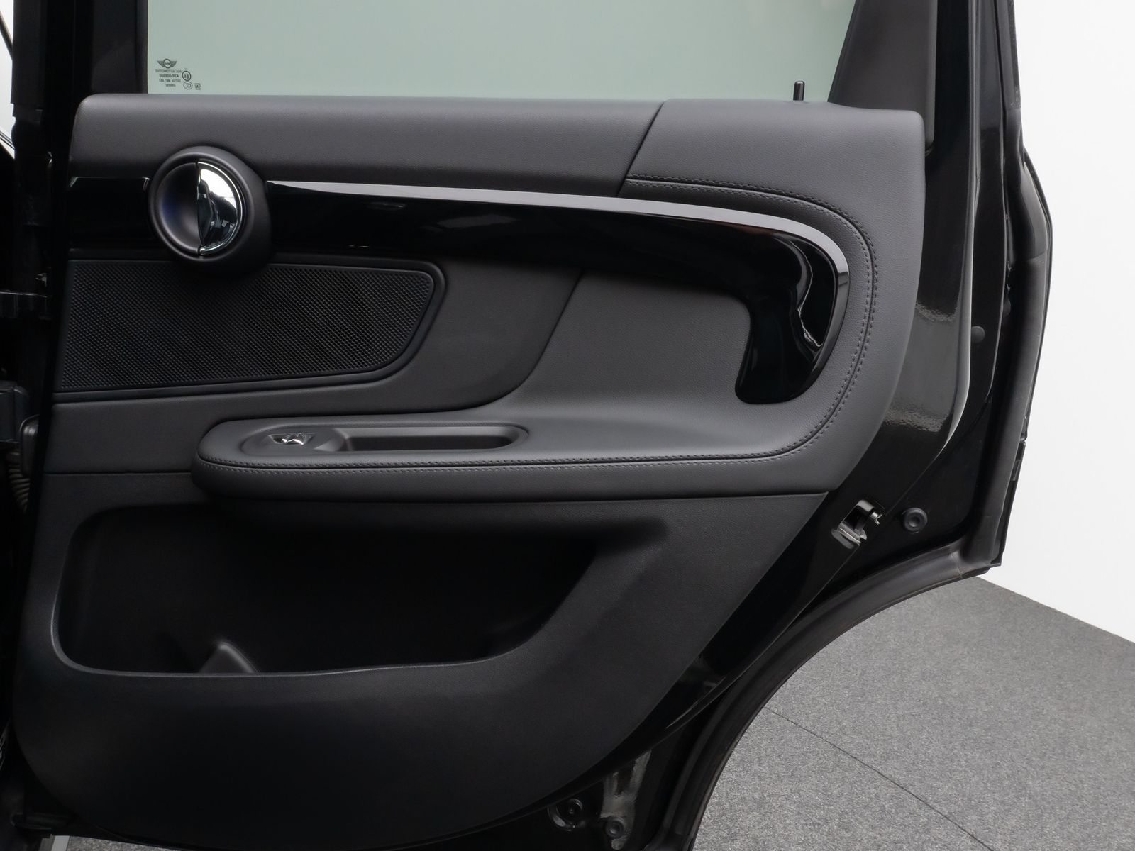 Fahrzeugabbildung MINI Cooper Countryman Panorama Kamera HUD DAB Sport