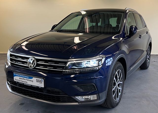 Volkswagen Tiguan Comfortline +AHK+NAVI