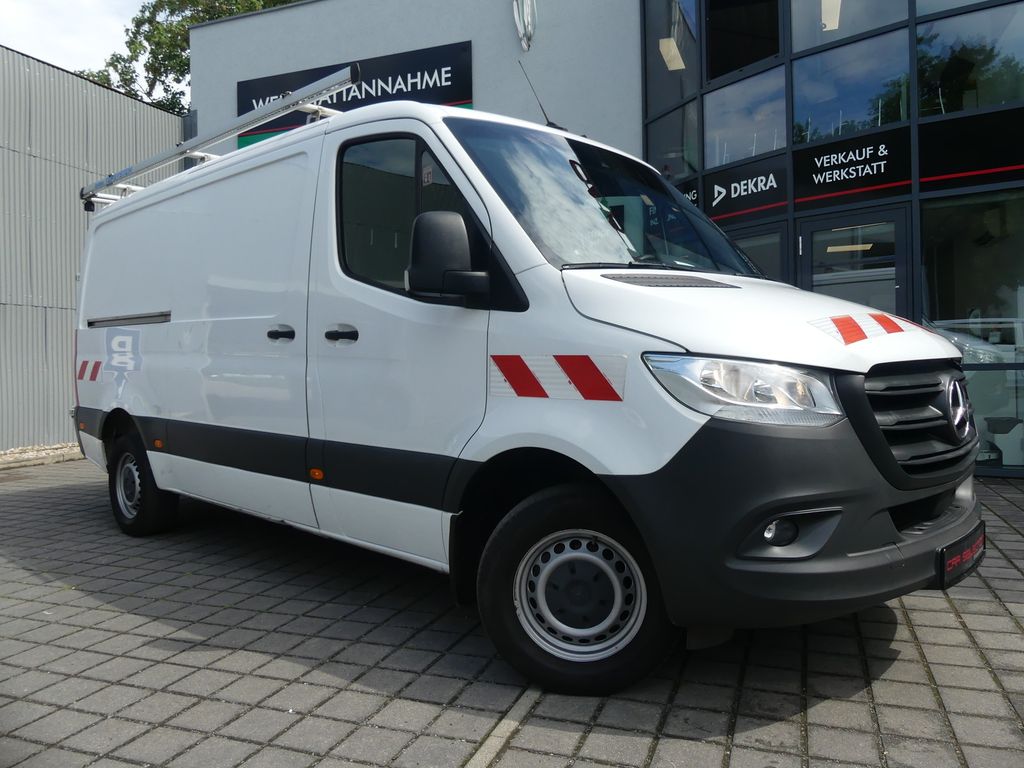 Image of Mercedes-Benz Sprinter