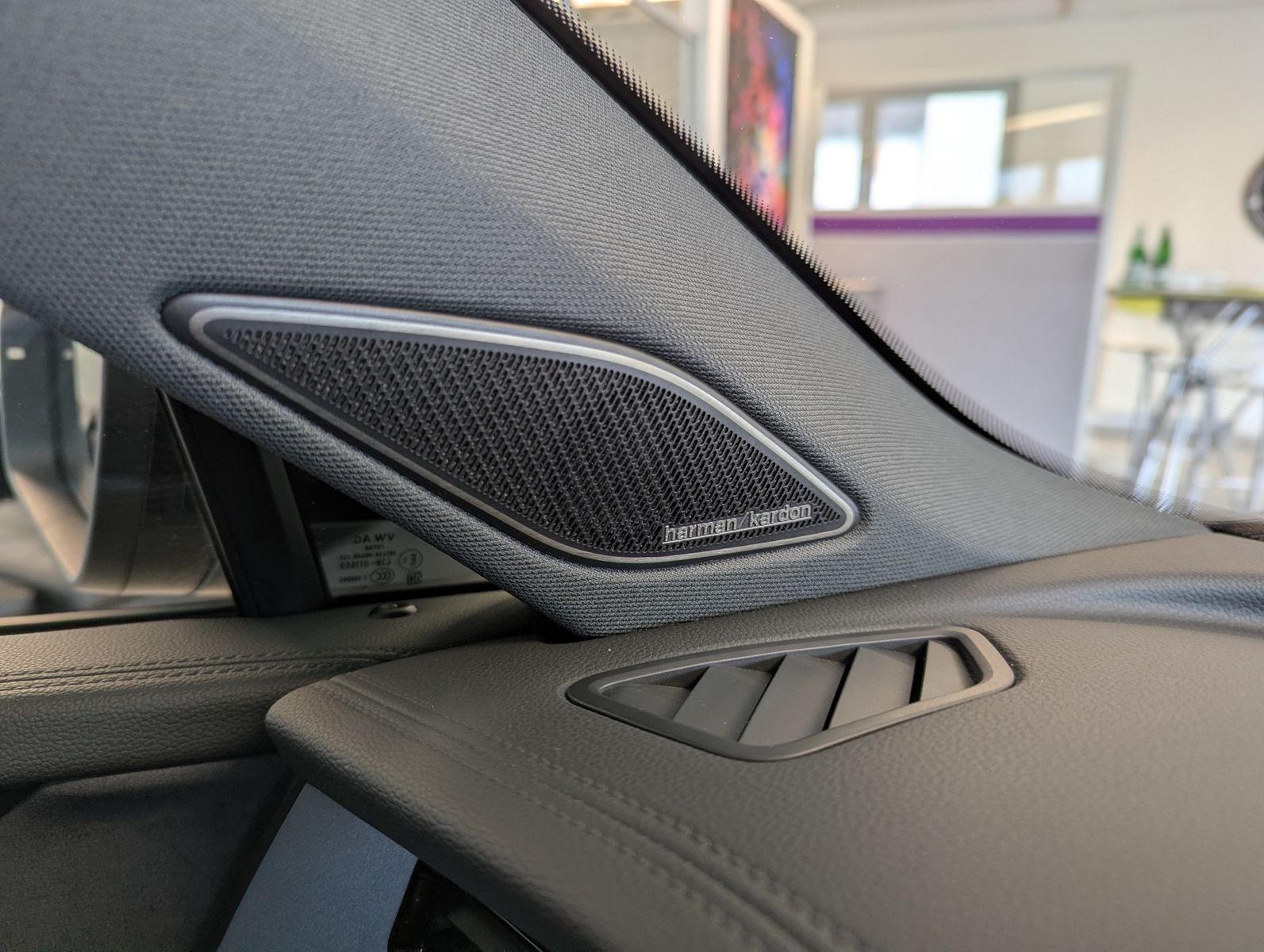 Fahrzeugabbildung Volkswagen Tayron 2.0 R-Line Leder Launch Pano Matrix AHK