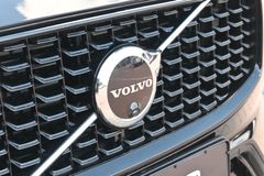 Fahrzeugabbildung Volvo XC60 B4 D AWD Ultimate Dark*STDHZG*360°*LUFT*
