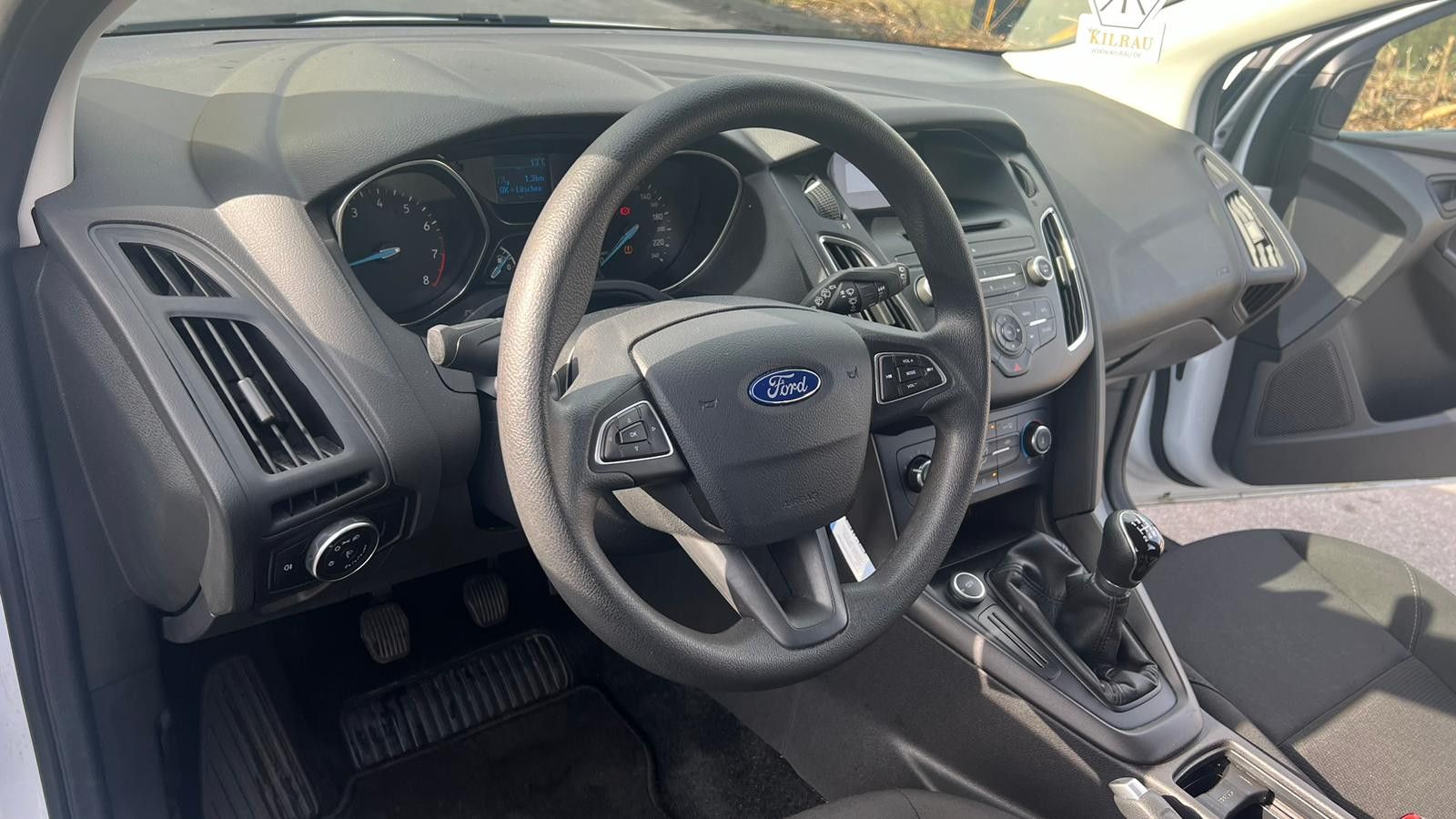FORD Focus 1,6 Ti-VCT Lim. Ambiente PDC Klima Servo