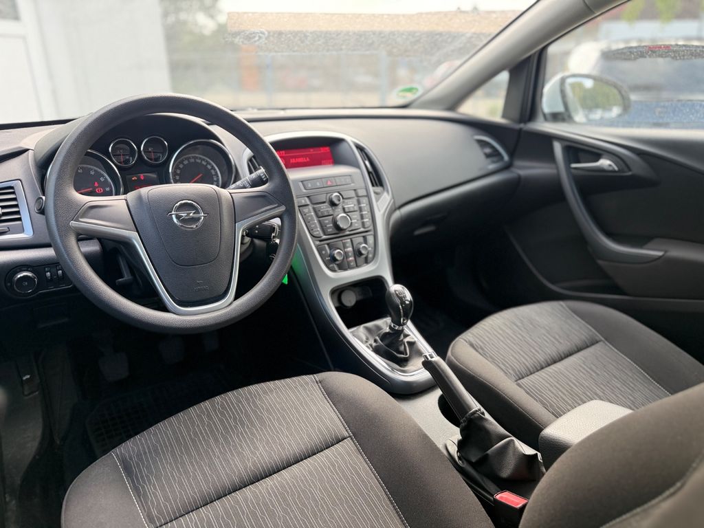 OPEL Astra – Bild 10 von 17