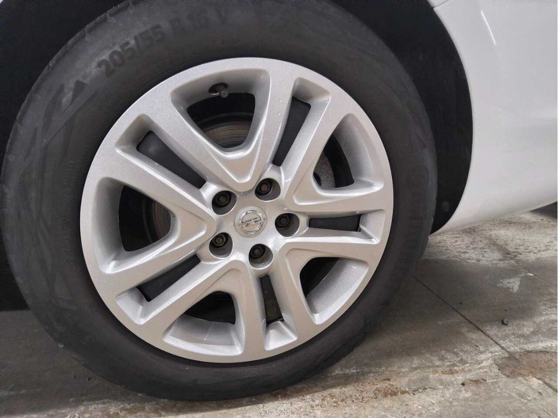 Fahrzeugabbildung Opel Astra K ST 1.2 Turbo LED/SHZ/DAB/TEMP/MFL/PDC/8F