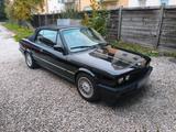 BMW      E 30 Cabrio 318i  Guter Zustand - BMW 318 aus 1990: 318i