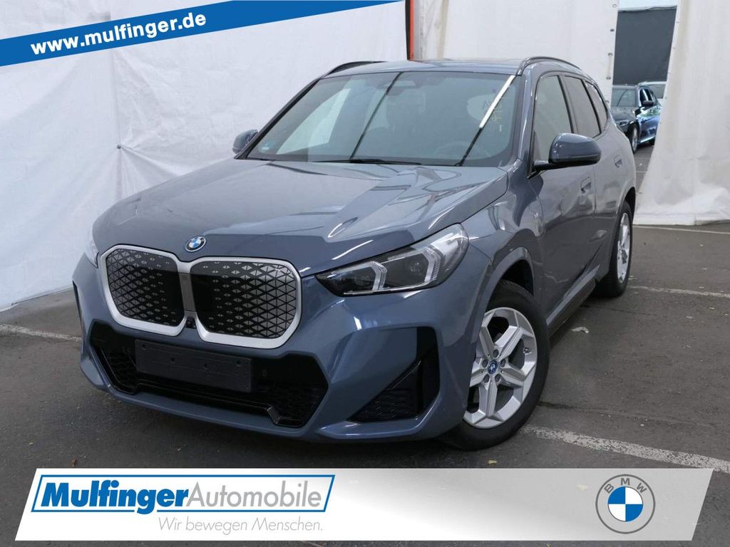 Image of BMW iX1