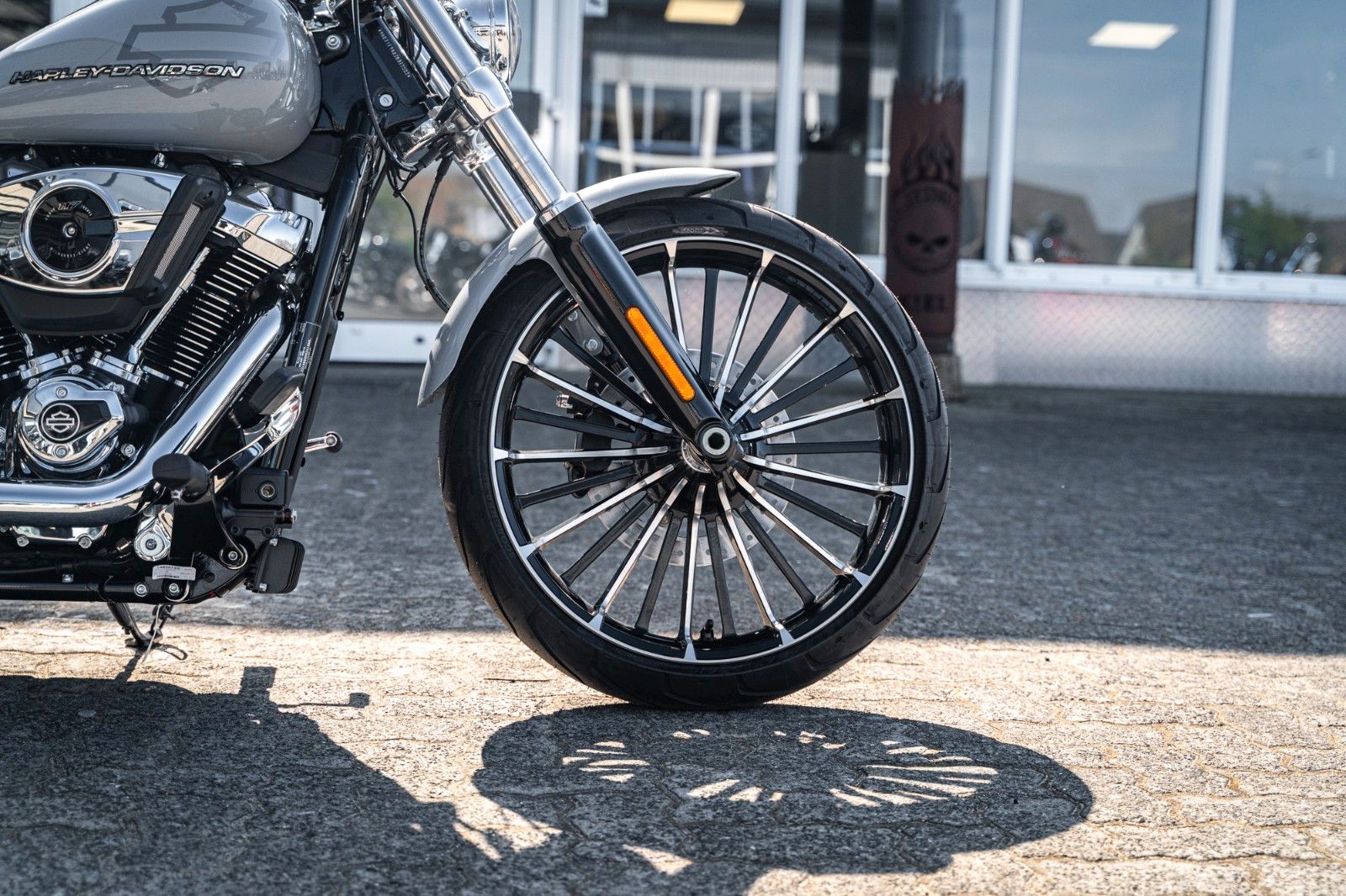 Fahrzeugabbildung Harley-Davidson BREAKOUT FXBR 117 ci - MY25 -Kurzfristig Verfüg.