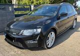 Skoda Octavia 2.0 TDI VRS Combi AHK / Leder / Xenon