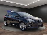 Ford Focus Lim. Champions Edition AHK°NAVI°SHZ°PDC - Ford Focus: Schwarz, Edition