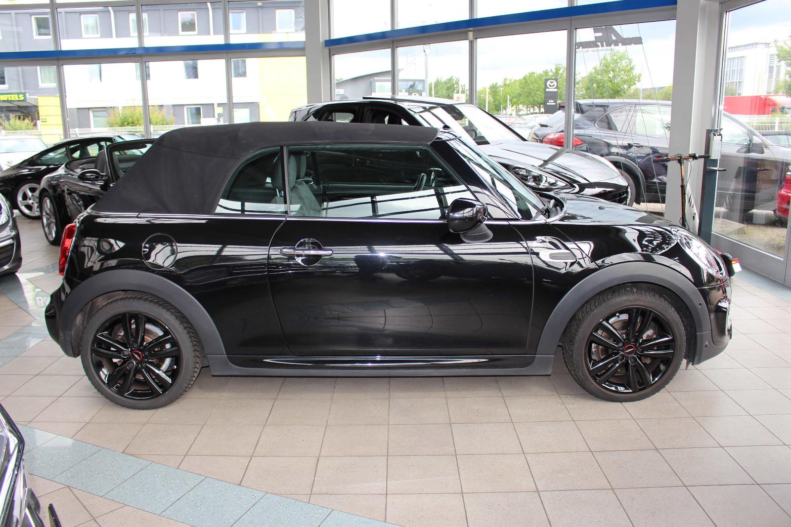 MINI Cooper Cabrio Automatik , Teilleder , JCW Paket