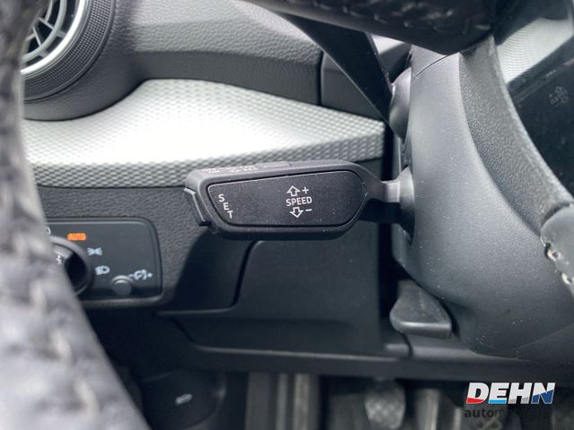 Audi Q2 35 TFSI Komfortpaket LED Kamera Navi