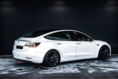 TESLA Model 3 Performance AWD Facelift KW V3 Fahrwerk