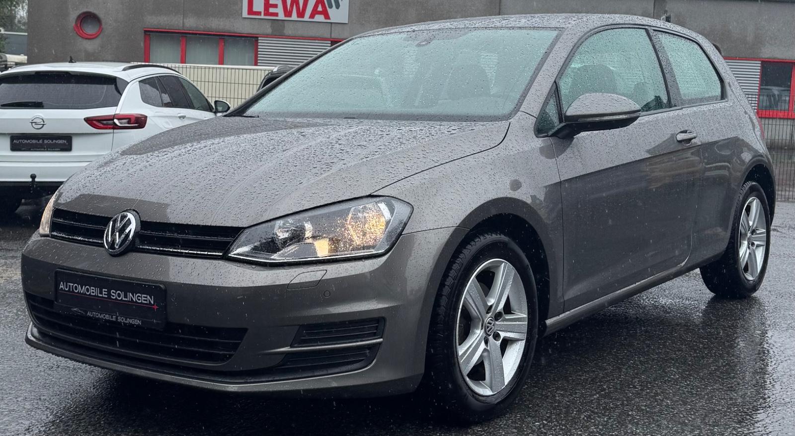 Volkswagen Golf VII 1.2 TSI Comfortline NAV+SHZ+PDC+ALLW+BT