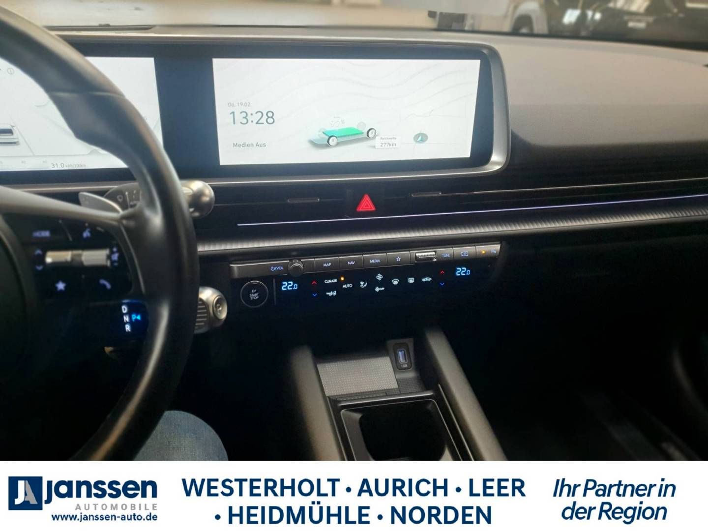 Fahrzeugabbildung Hyundai IONIQ 6 First Edition/Allrad/Automatik/BOSE Soun