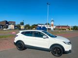 Nissan Qashqai , Neu TÜV , 1Hand , Scheckheft - Nissan Qashqai Gebrauchtwagen in Rostock