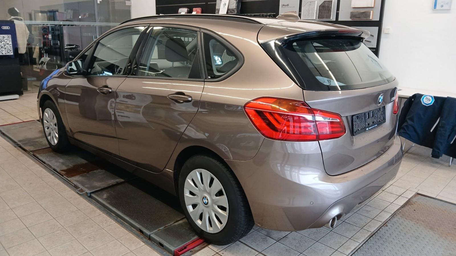 BMW 216 d Active Tourer Steptronic Advantage