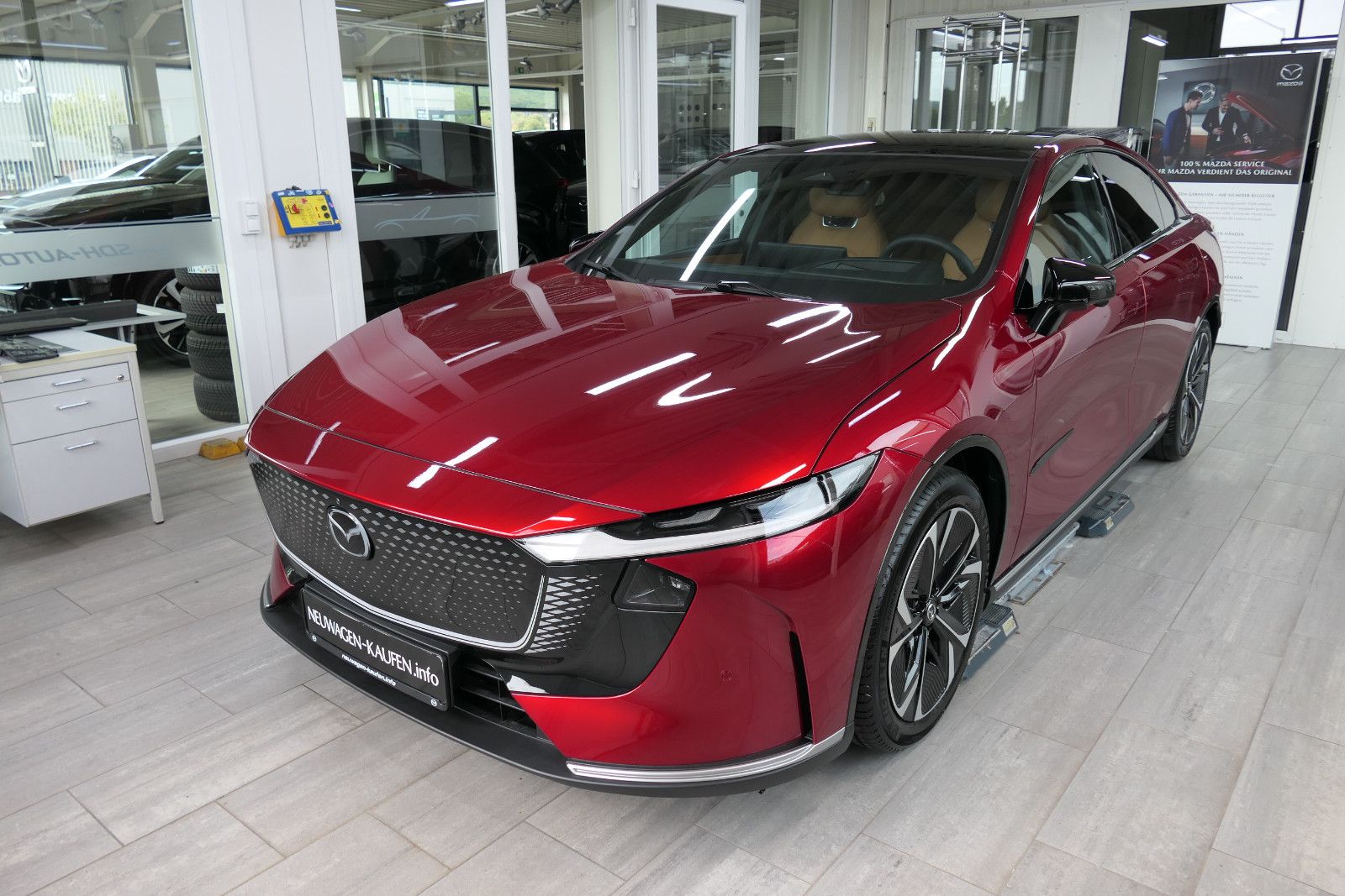 Mazda 6e EV 258-78 kWh Takumi Plus > Modell 2027< ! imagem 2
