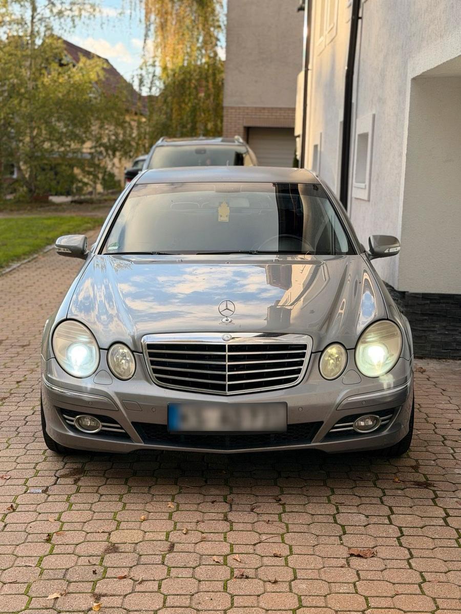 Mercedes-Benz 320