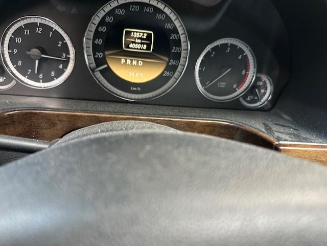 Mercedes-Benz E200 2011 — photo 7