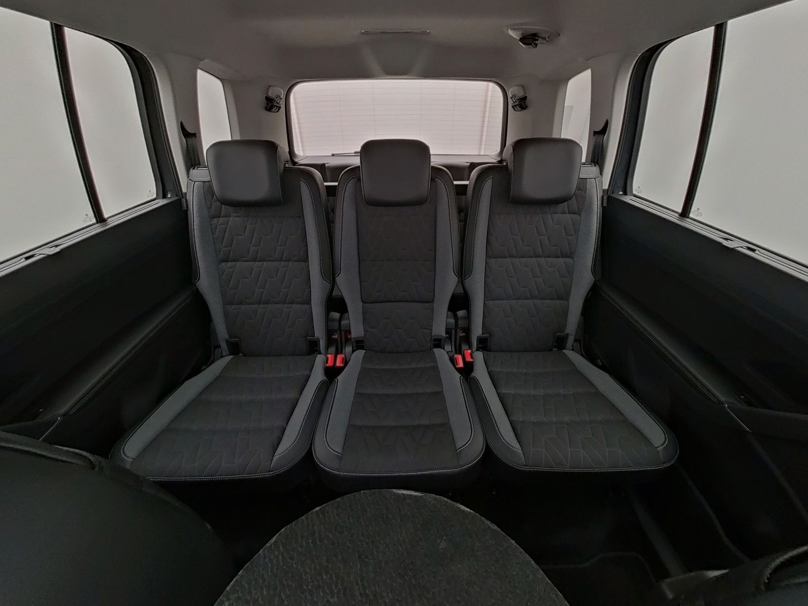 Volkswagen Touran - Bild 16