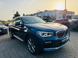 BMW X4 xDrive 30 d xLine+LED+HUD+VIRTUAL+TOP - blaue BMW X4