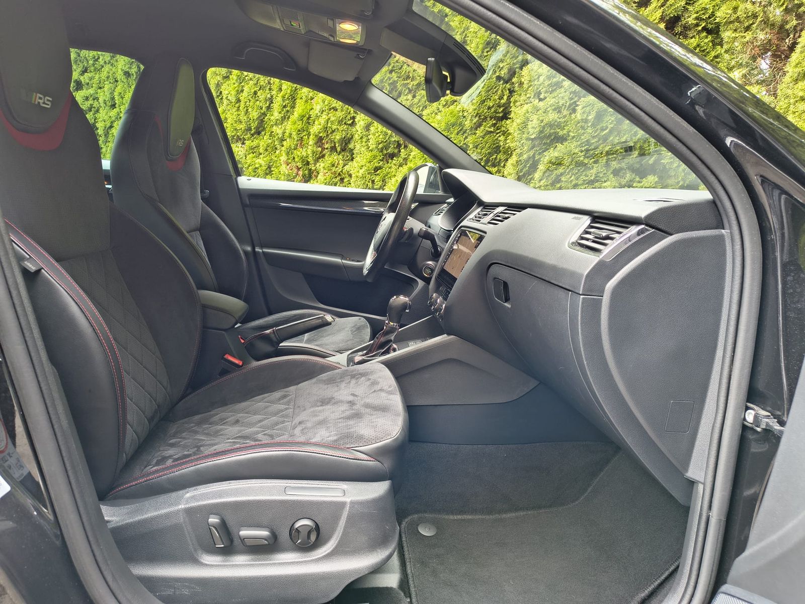 Fahrzeugabbildung SKODA Octavia RS 2.0 TDI 4x4 DSG LED+VIRT+KAM+ACC+MEMO