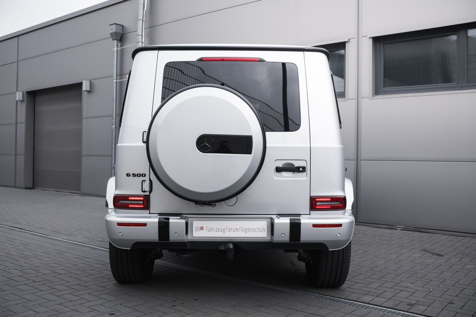 Fahrzeugabbildung Mercedes-Benz G 500-Burmester-Manufaktur-Leder-Night-Paket