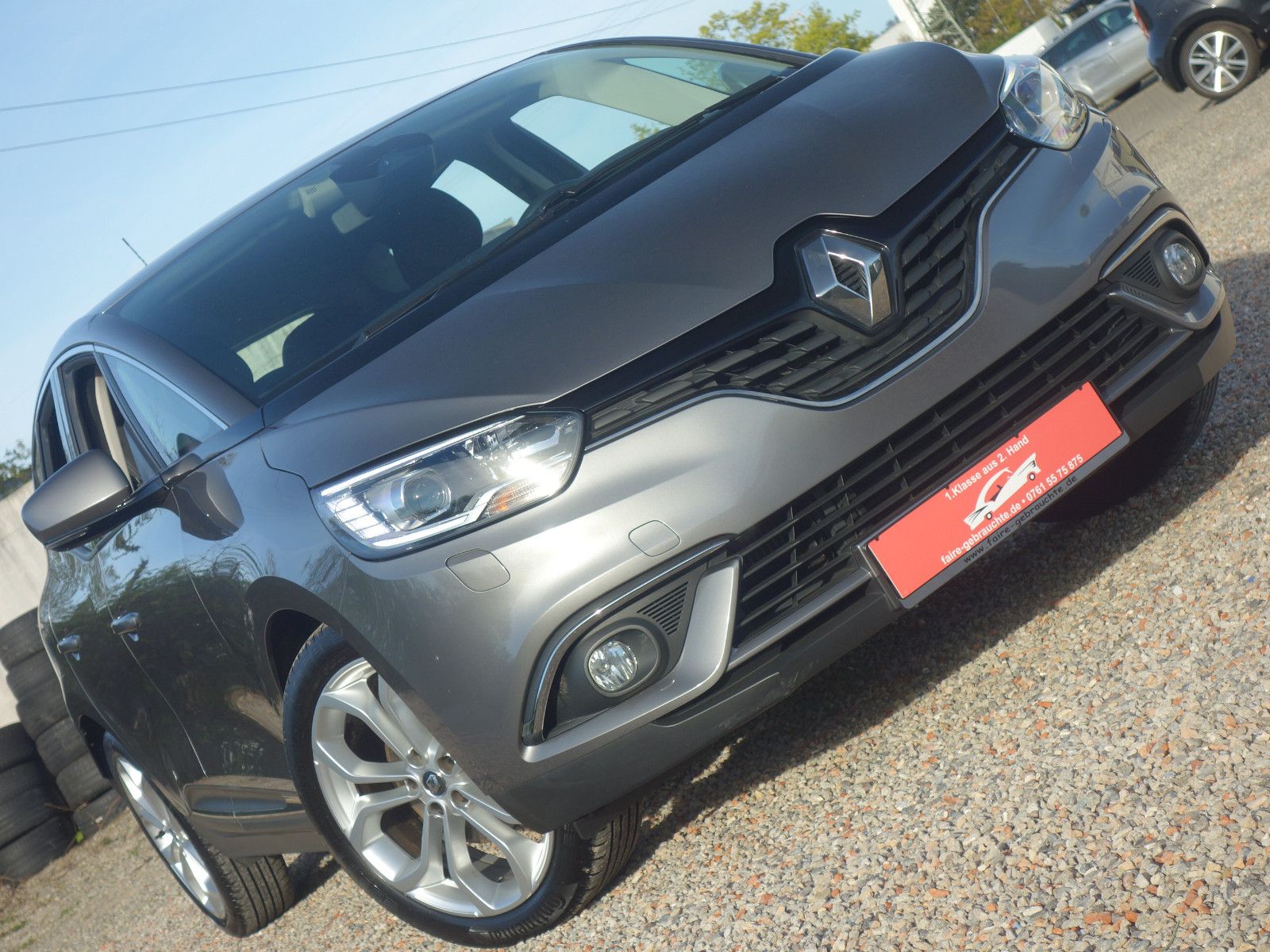 RENAULT Scenic
