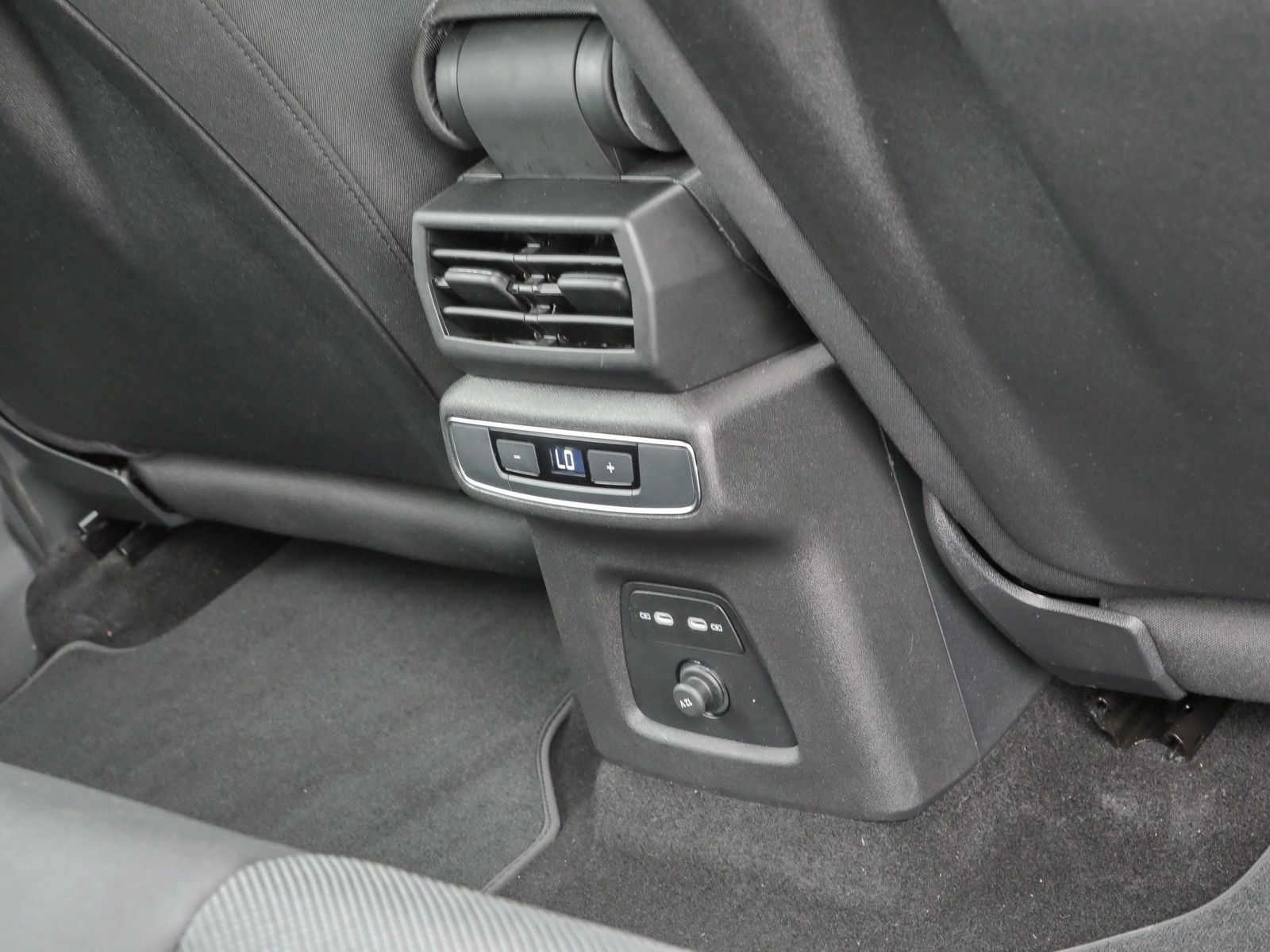 Audi Q4 e-tron - Bild 18