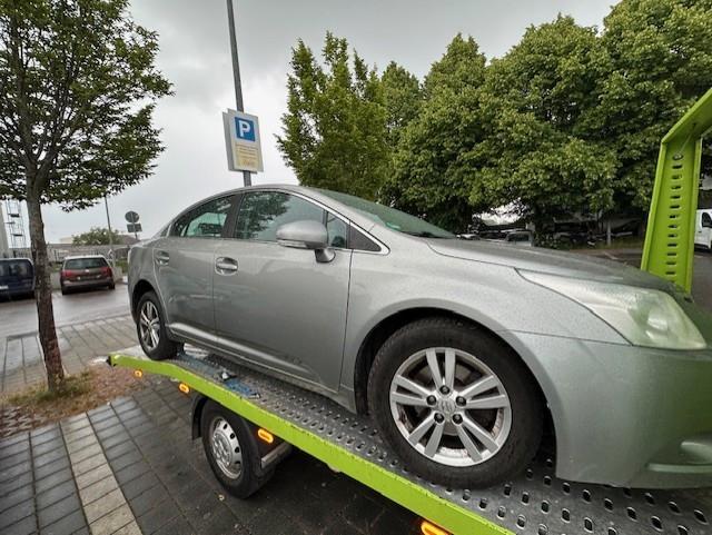 Toyota Avensis Basis