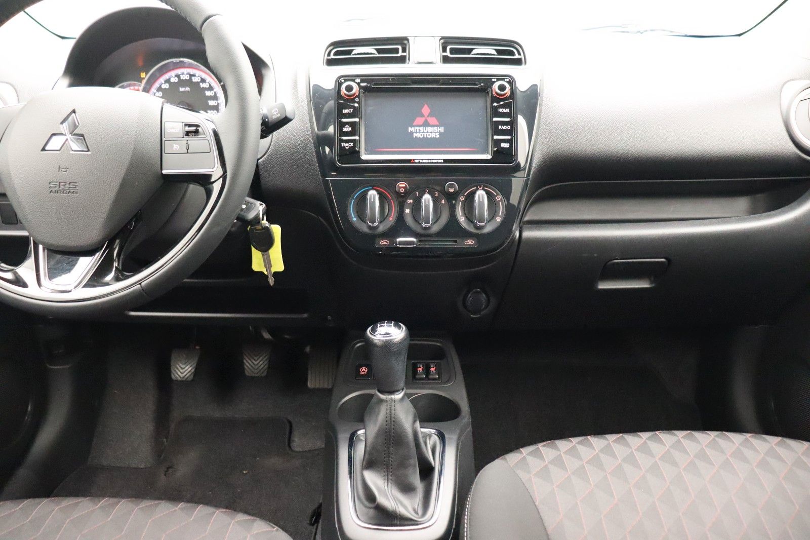 Fahrzeugabbildung Mitsubishi Space Star 1.2 Spirit+ NAVI TEMPO SHZ