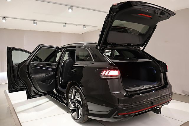 ID.7 Tourer Pro 86kWh AHK Winterr. EasyOpen Wärm