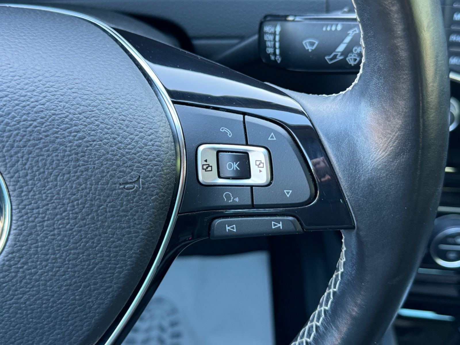 Fahrzeugabbildung Volkswagen Golf VII Lim. BMT/Klimaautom./Sitzhz./PDC/Tempo.