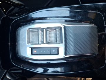 Peugeot 2008 Allure 1.2 PureTech 130 LED+SHZ+Alcant.+PDC