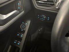 FORD Focus Turnier 1.0 EcoBoost Cool & Connect Navi L