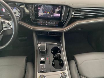 Volkswagen Touareg - 9