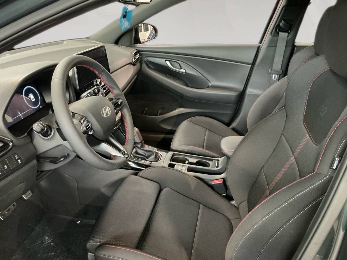 Fahrzeugabbildung Hyundai i30 Kombi (MY26) 1.6 T-GDI (150 PS) 7-DCT N Line