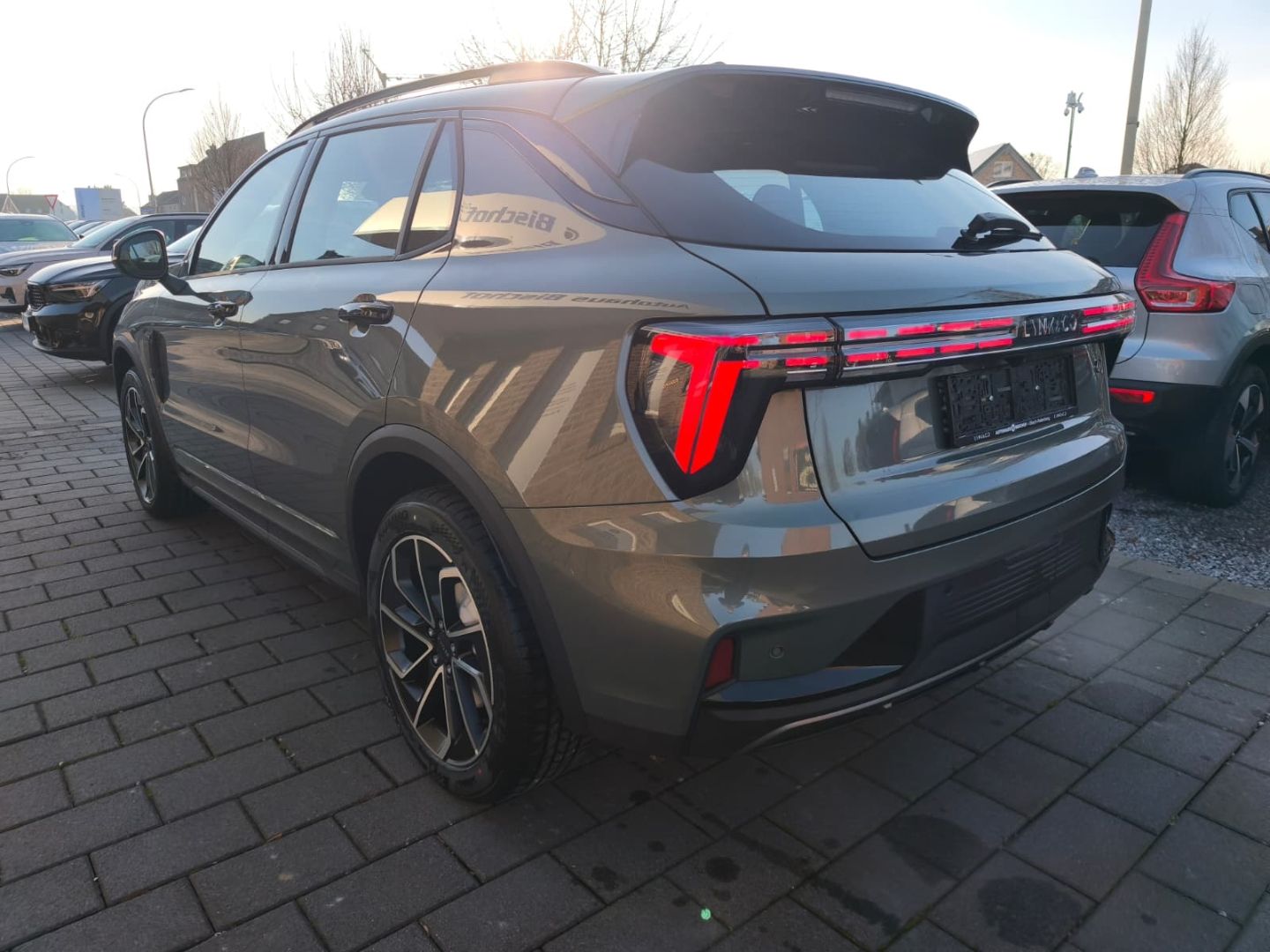 Lynk & Co 01