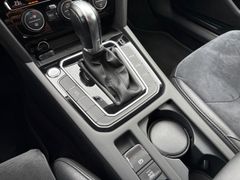 Fahrzeugabbildung Volkswagen Arteon Elegance 2.0 TDI 4MOTION DSG -NAV*ACC*LED