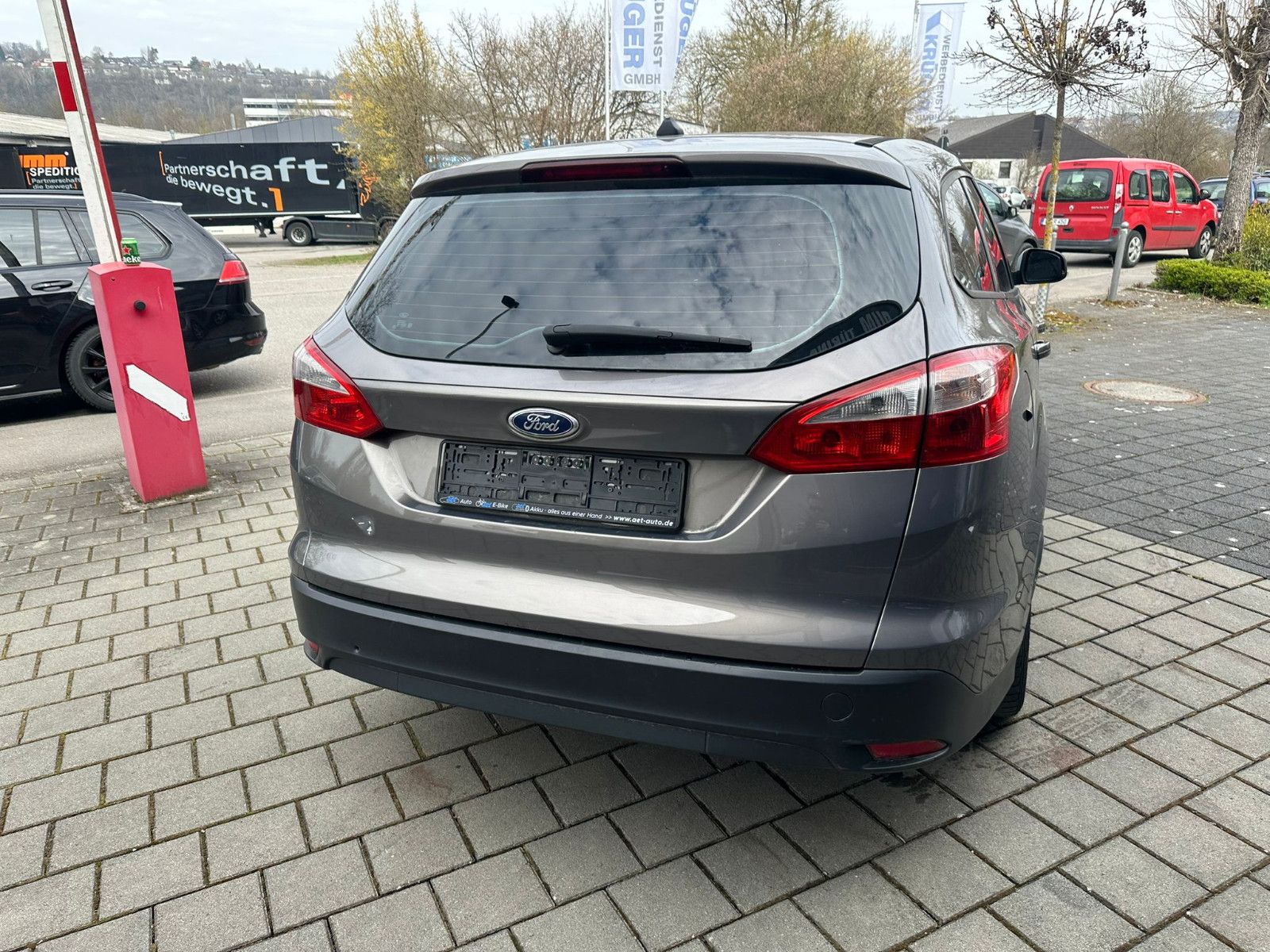 Fahrzeugabbildung Ford Focus Turnier Trend *NAVI*KLIMA*