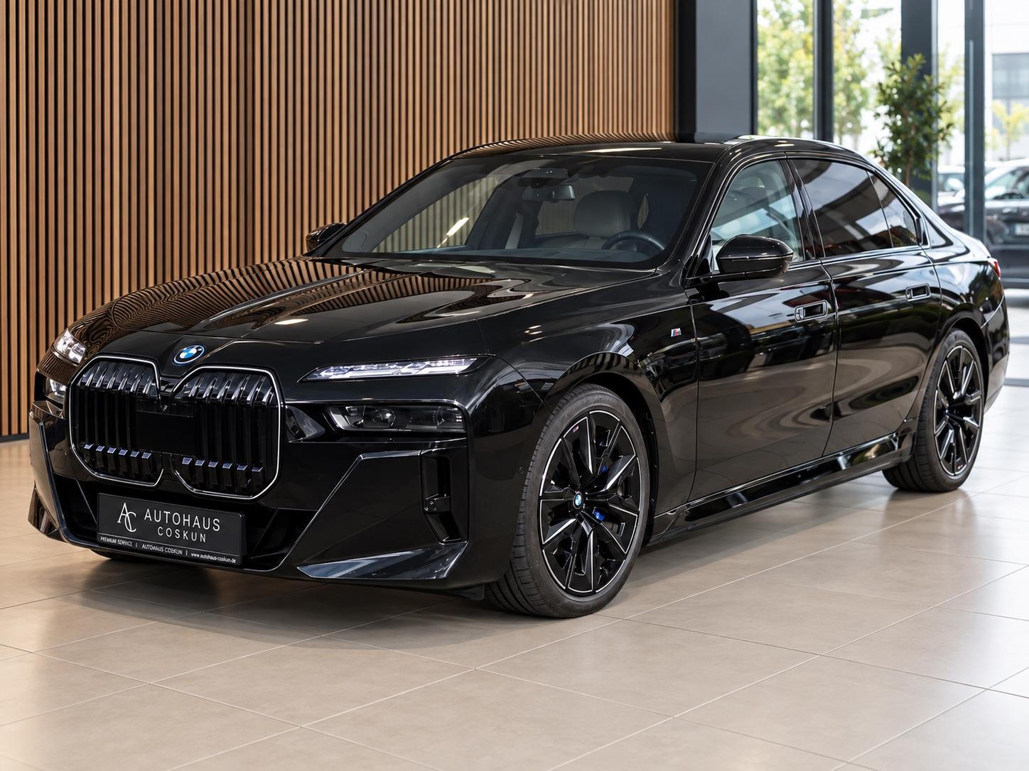 BMW i7 xDrive 60 M Sport Sky Lounge|Iconic|360°|B&W