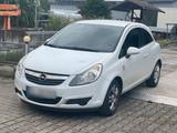 Opel Corsa 1.3 Motor Diesel / Neue Tüv - Opel Corsa aus 2010: 1.3