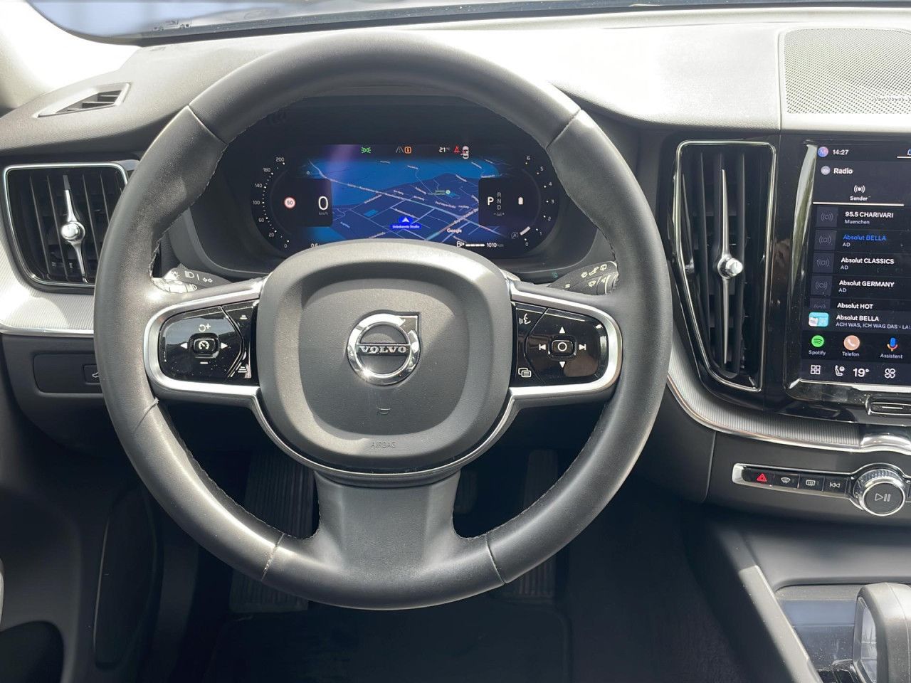Volvo XC 60 Plus Dark AWD Bluetooth Navi LED Klima foto 9
