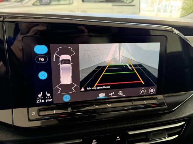 Volkswagen Caddy Maxi 2.0TDI DSG STYLE NAV PRO STAND 7SITZ